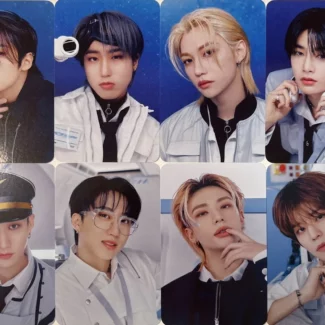STRAY KIDS - PILOT MERCH: OFFICIAL PHOTOCARD